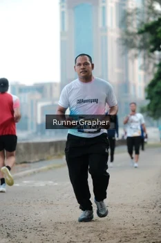 Runner Photo 4316801