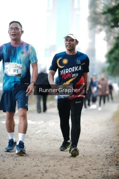 Runner Photo 4316803
