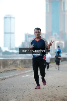 Runner Photo 4316809