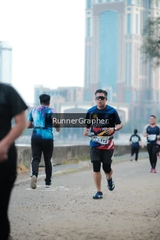 Runner Photo 4316837