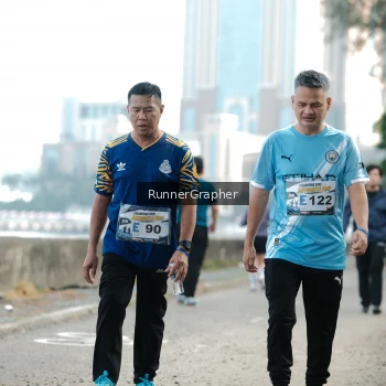Runner Photo 4316855