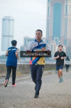 Runner Photo 4316861