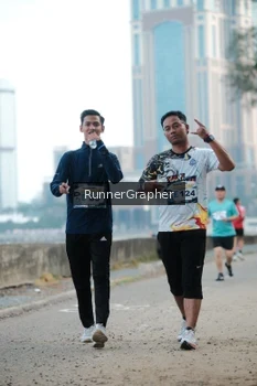 Runner Photo 4316864