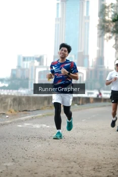 Runner Photo 4316873