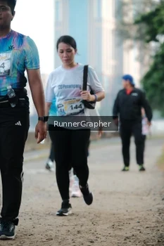 Runner Photo 4316877