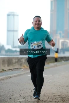 Runner Photo 4316900