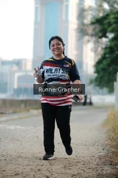 Runner Photo 4316924