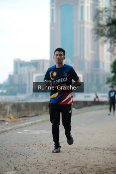 Runner Photo 4316928