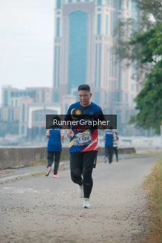 Runner Photo 4316933