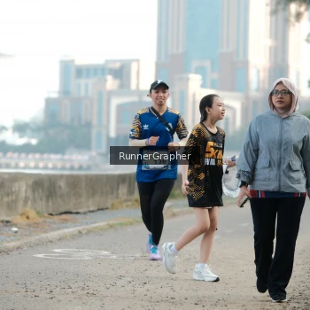 Runner Photo 4316936