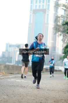 Runner Photo 4316946