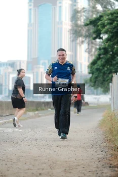 Runner Photo 4316972
