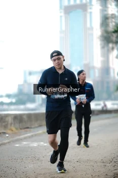 Runner Photo 4316975