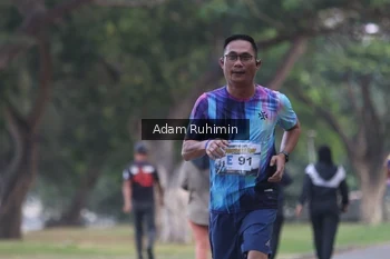 Runner Photo 4317000