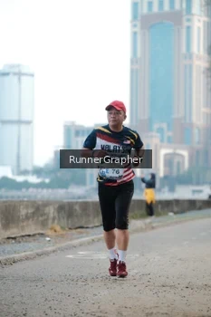 Runner Photo 4317003