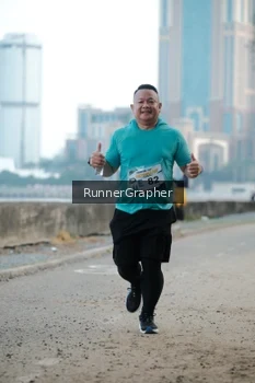Runner Photo 4317011
