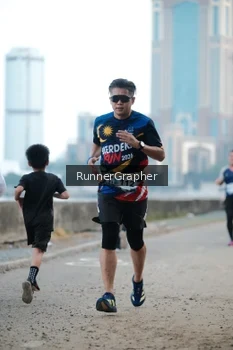 Runner Photo 4317020