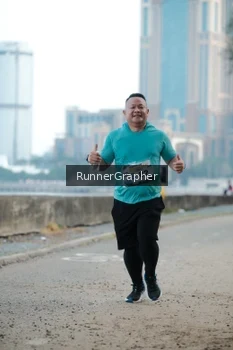 Runner Photo 4317060
