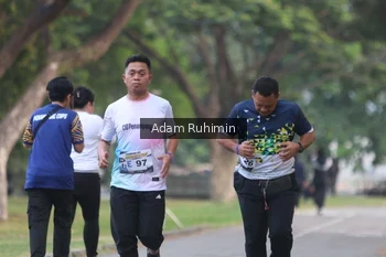 Runner Photo 4317071
