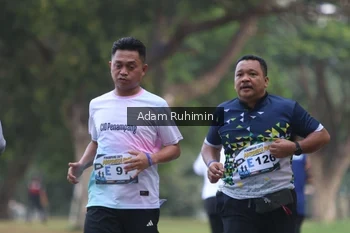 Runner Photo 4317077