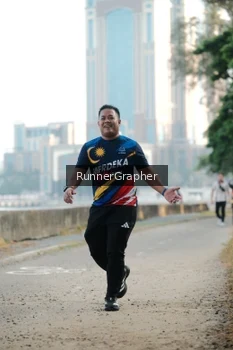 Runner Photo 4317095