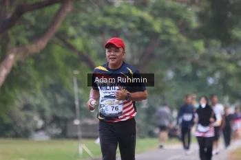 Runner Photo 4317099