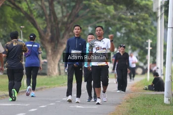 Runner Photo 4317122