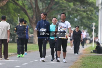 Runner Photo 4317123