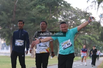 Runner Photo 4317145