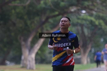 Runner Photo 4317270