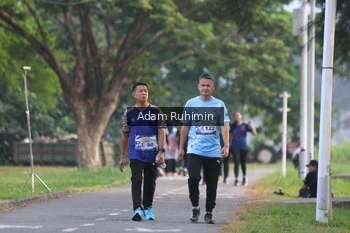 Runner Photo 4317330
