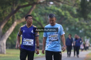 Runner Photo 4317335