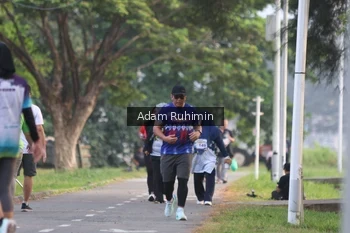 Runner Photo 4317345