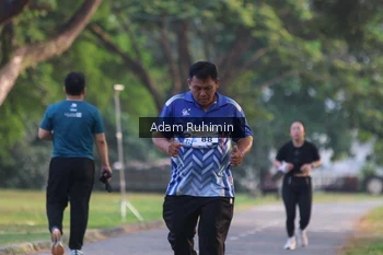 Runner Photo 4317369