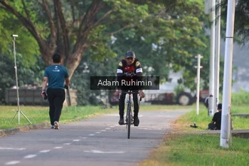 Runner Photo 4317372