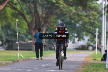 Runner Photo 4317375