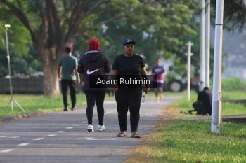 Runner Photo 4317393