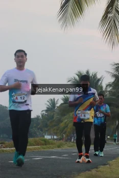 Runner Photo 4317402