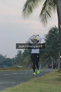 Runner Photo 4317411