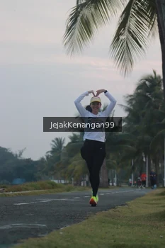 Runner Photo 4317413