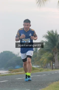 Runner Photo 4317414