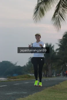 Runner Photo 4317418