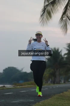 Runner Photo 4317420
