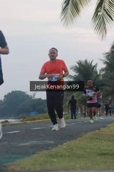 Runner Photo 4317422