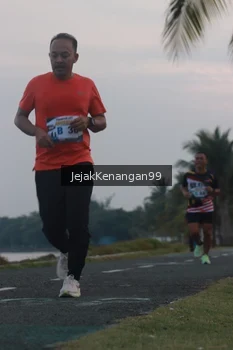 Runner Photo 4317427