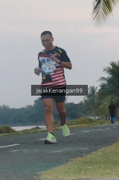 Runner Photo 4317429