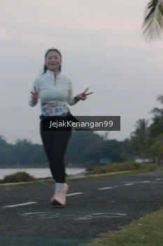 Runner Photo 4317460