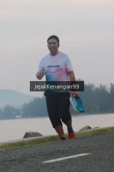 Runner Photo 4317486