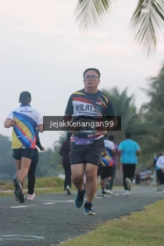 Runner Photo 4317510
