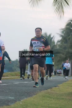 Runner Photo 4317513